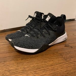 Nike Women’s foundation Elite TR training shoes
